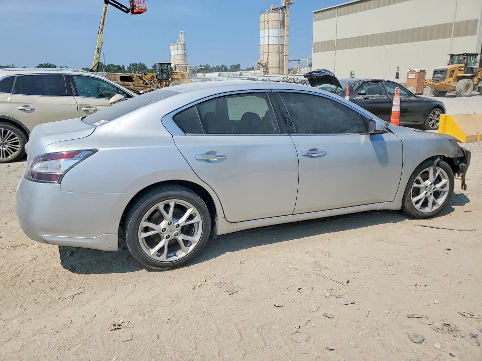 Снимка 3 от търг – 2012 NISSAN MAXIMA с VIN 1N4AA5AP4CC826997