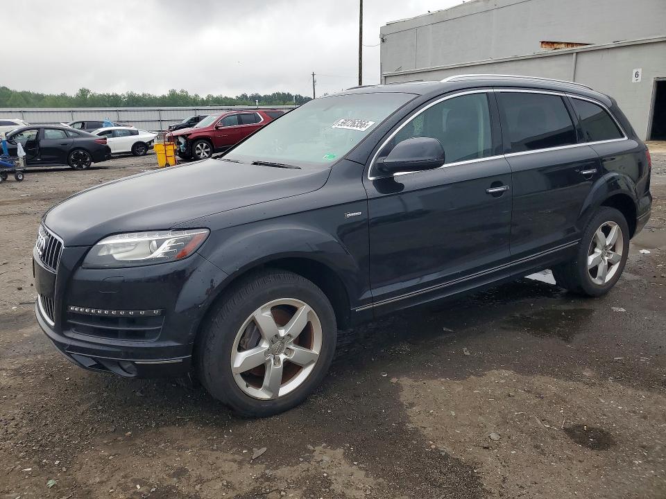 AUDI Q7 2015 with VIN WA1LGAFE6FD010173 - Photo from auction