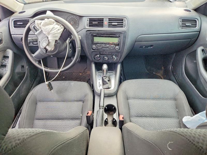 Photo 8 from auction – 2011 VOLKSWAGEN JETTA with VIN 3VWDL7AJXBM031925