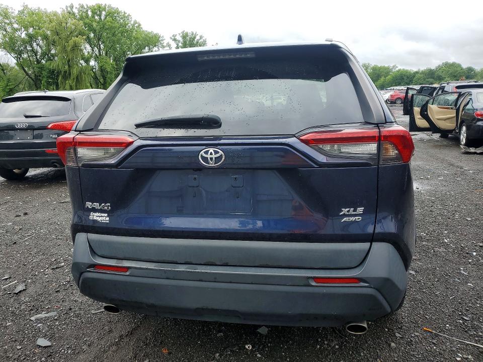Photo 6 from auction – 2021 TOYOTA RAV4 with VIN 2T3P1RFV6MW212406