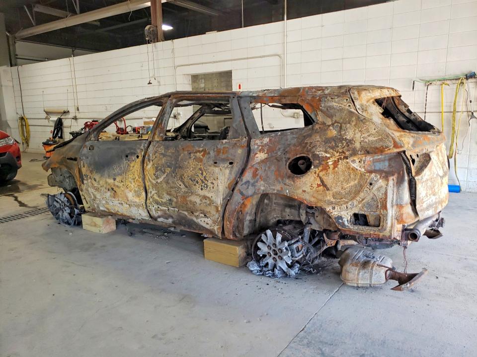 Photo 2 from auction – 2020 BUICK ENCLAVE with VIN 5GAEVBKW0LJ256000