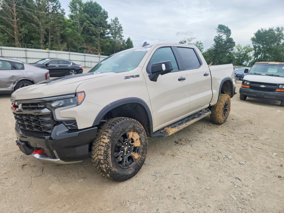 CHEVROLET SILVERADO 2026 with VIN 3GCUKHEL8TG199053 - Photo from auction