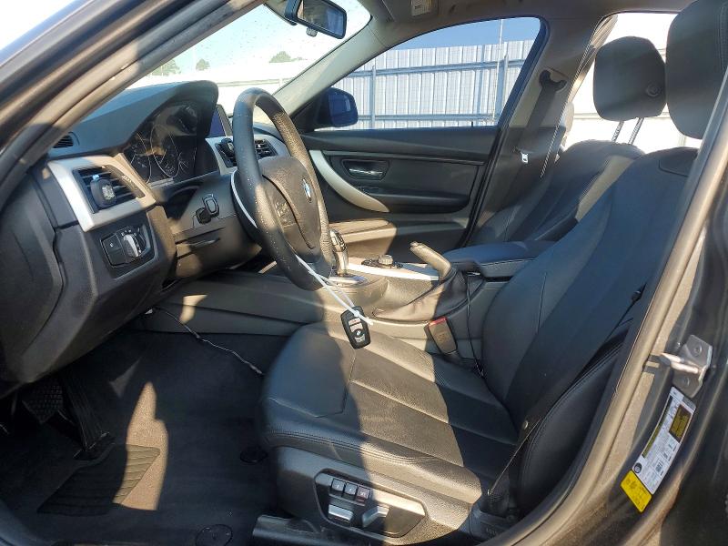 Zdjęcie 7 z aukcji – 2017 BMW 320 z VIN WBA8E1G39HNU16523