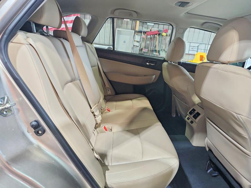 Photo 11 from auction – 2016 SUBARU OUTBACK with VIN 4S4BSBNCXG3311957