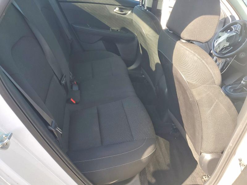 Photo 10 from auction – 2021 KIA FORTE with VIN 3KPF24AD2ME374328