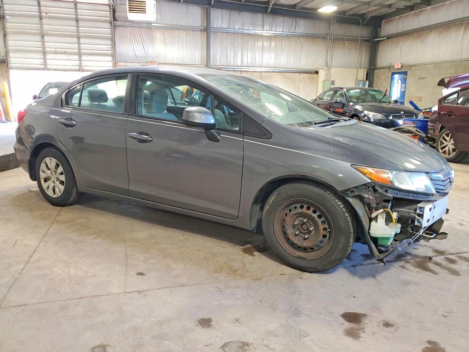 Photo 4 from auction – 2012 HONDA CIVIC with VIN 19XFB2F57CE387578