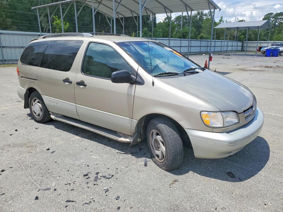 Photo 4 from auction – 2000 TOYOTA SIENNA with VIN 4T3ZF13C4YU317207