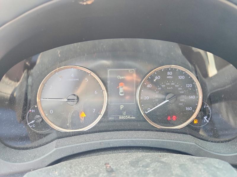 Photo 9 from auction – 2018 LEXUS IS with VIN JTHC81D20J5030917