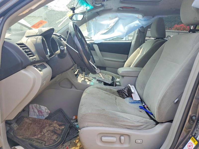 Photo 7 from auction – 2010 TOYOTA HIGHLANDER with VIN 5TDZK3EH6AS016218