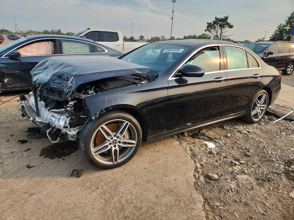 MERCEDES-BENZ E 2018 with VIN WDDZF4KB7JA390723 - Photo from auction