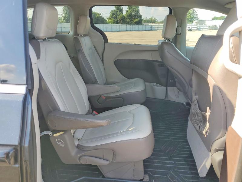 Photo 11 from auction – 2017 CHRYSLER PACIFICA with VIN 2C4RC1BG0HR839632