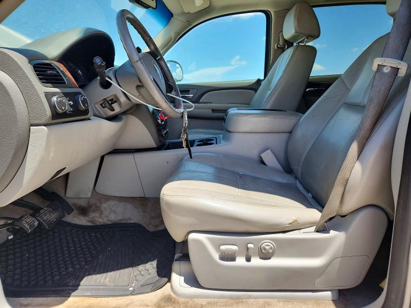 Photo 7 from auction – 2007 CHEVROLET SUBURBAN with VIN 1GNFK16377J181153