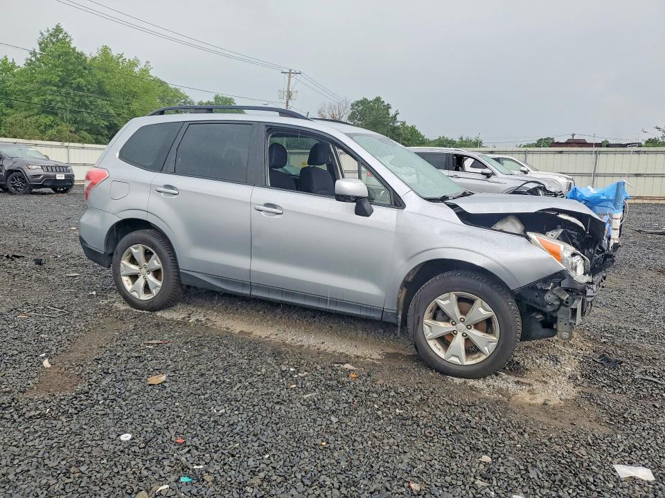 Photo 4 from auction – 2015 SUBARU FORESTER with VIN JF2SJADC4FH581031