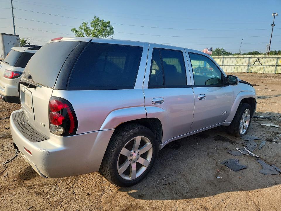 Photo 3 from auction – 2009 CHEVROLET TRAILBLAZER with VIN 1GNET53H892129057