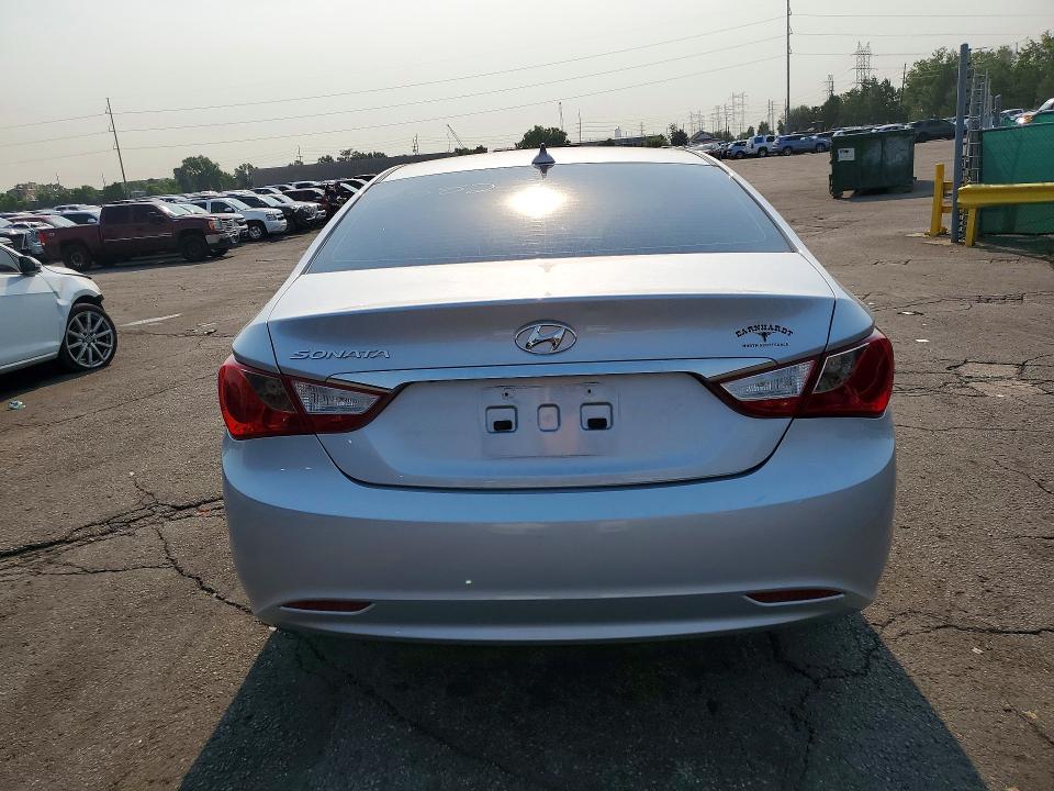 Photo 6 from auction – 2012 HYUNDAI SONATA with VIN 5NPEB4AC7CH376153