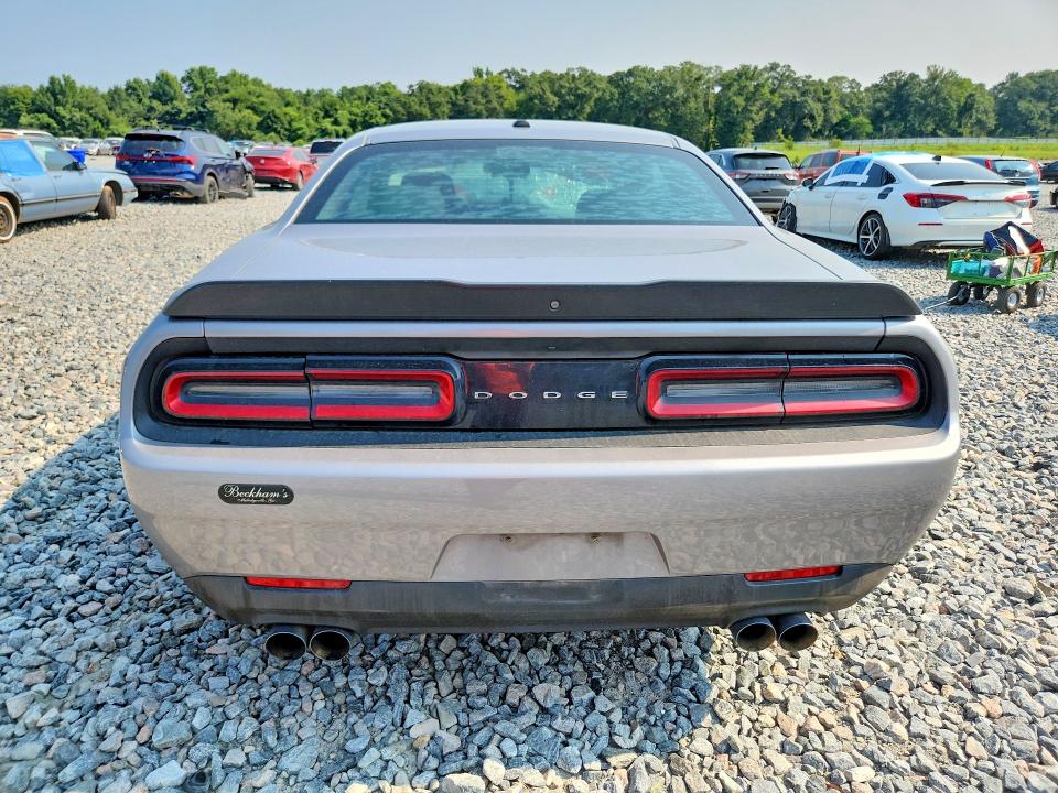 Photo 6 from auction – 2018 DODGE CHALLENGER with VIN 2C3CDZAG2JH246728