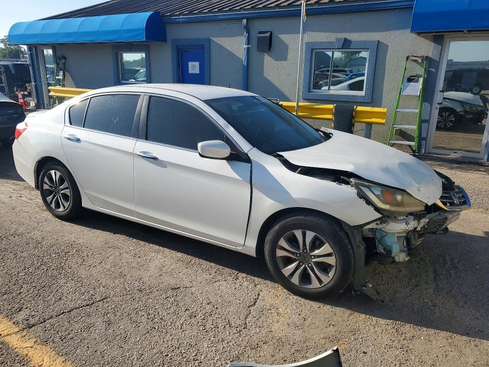 Photo 4 from auction – 2013 HONDA ACCORD with VIN 1HGCR2F38DA105015