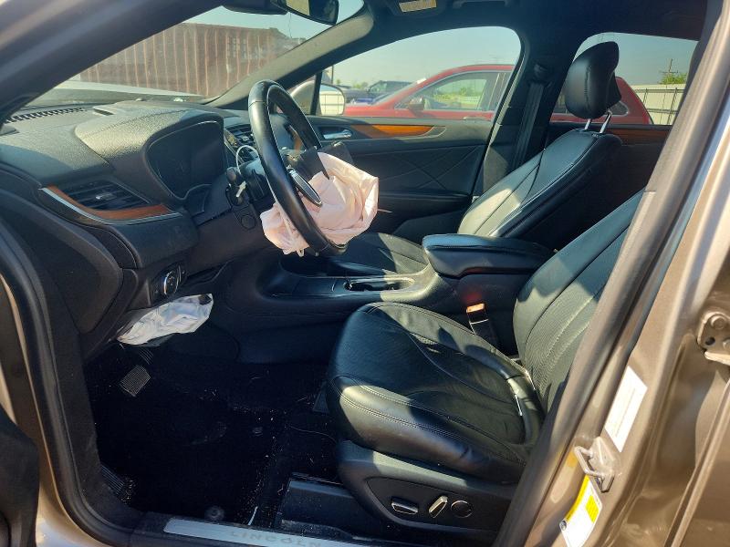 Photo 7 from auction – 2017 LINCOLN MKC with VIN 5LMTJ3DH1HUL21716