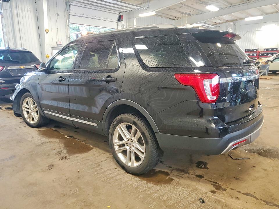 Снимка 2 от търг – 2017 FORD EXPLORER с VIN 1FM5K8D87HGC05585