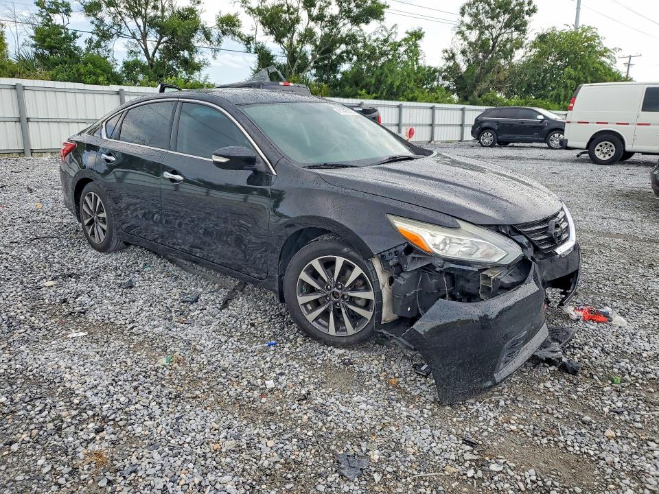 Photo 4 from auction – 2017 NISSAN ALTIMA with VIN 1N4AL3AP0HC291124