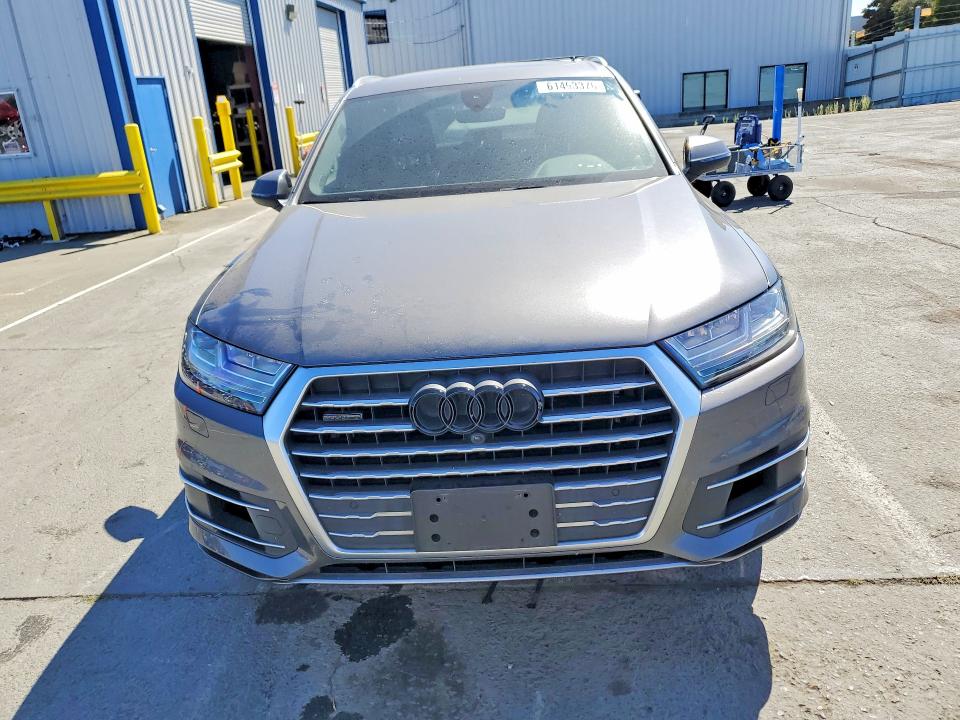 Photo 5 from auction – 2019 AUDI Q7 with VIN WA1LAAF74KD020942