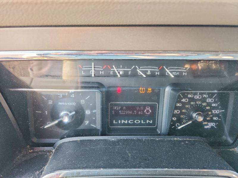 Photo 9 from auction – 2011 LINCOLN NAVIGATOR with VIN 5LMJJ3J50BEJ09120