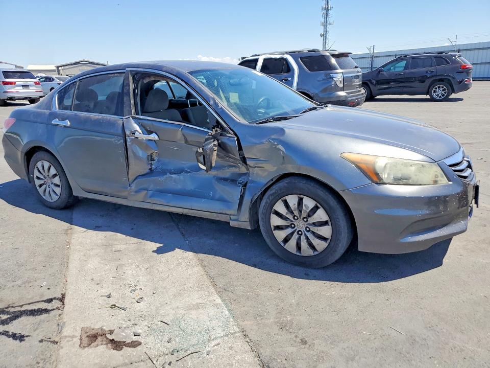 Photo 4 from auction – 2012 HONDA ACCORD with VIN 1HGCP2F38CA242914