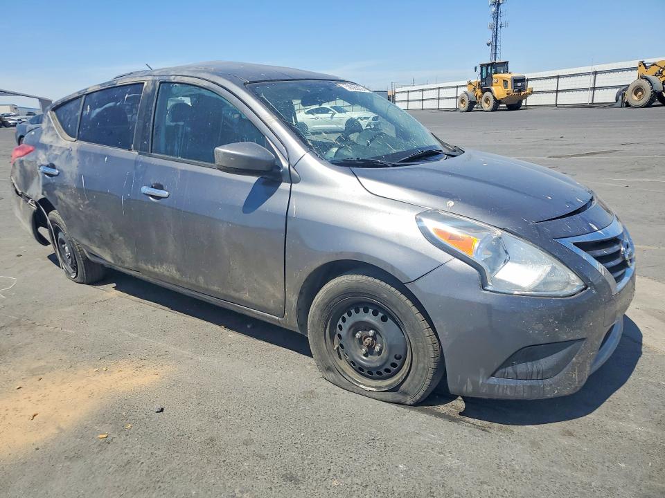 Photo 4 from auction – 2018 NISSAN VERSA with VIN 3N1CN7AP4JL812931