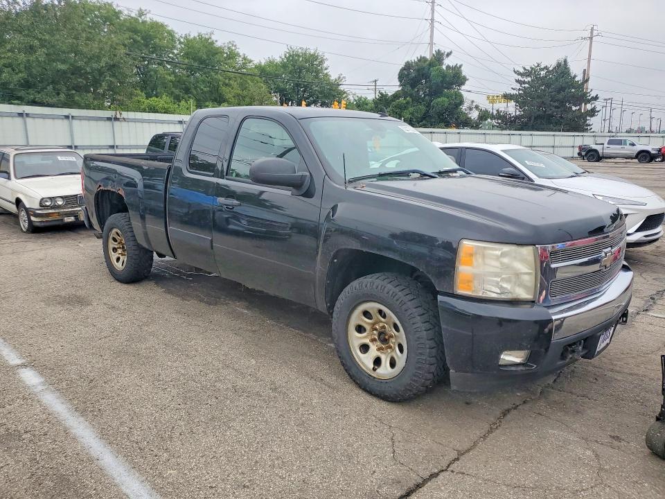 صورة رقم 4 من المزاد - 2007 CHEVROLET SILVERADO مع VIN 2GCEK19J571695804