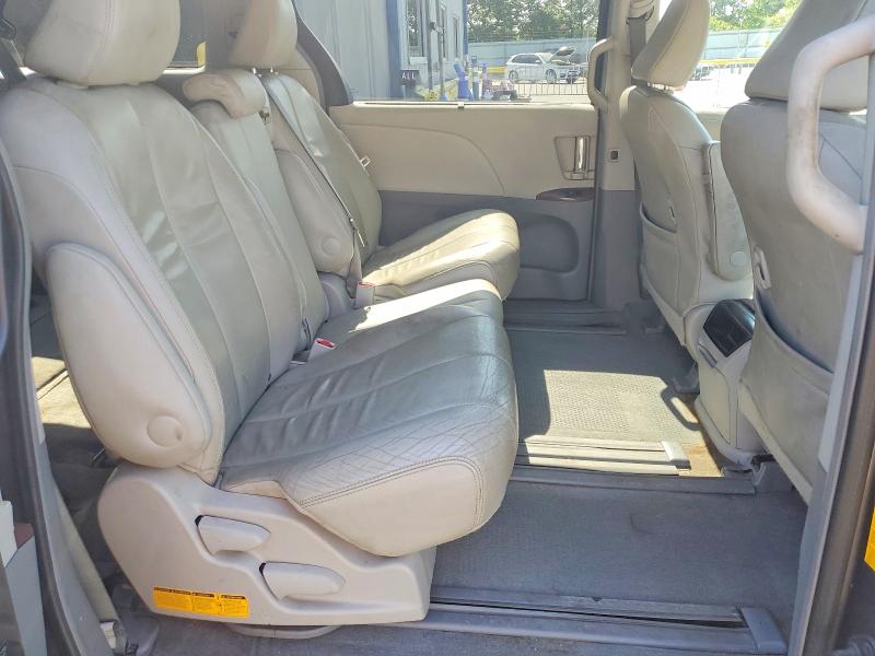 Photo 11 from auction – 2014 TOYOTA SIENNA with VIN 5TDYK3DC7ES472199