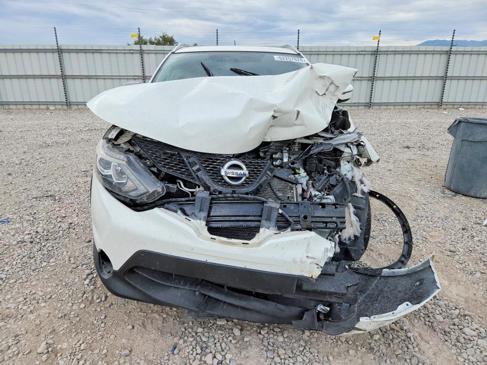 Photo 5 from auction – 2017 NISSAN ROGUE SPORT with VIN JN1BJ1CPXHW001771