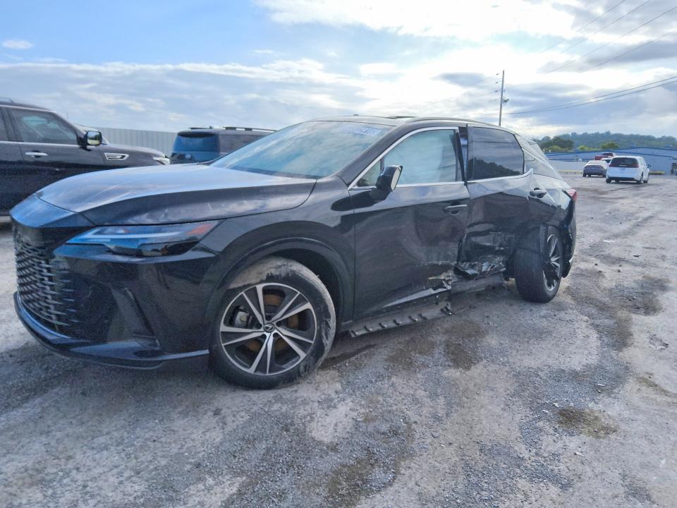 LEXUS RX 350 2023 with VIN JTJCHMAA4P2010420 - Photo from auction
