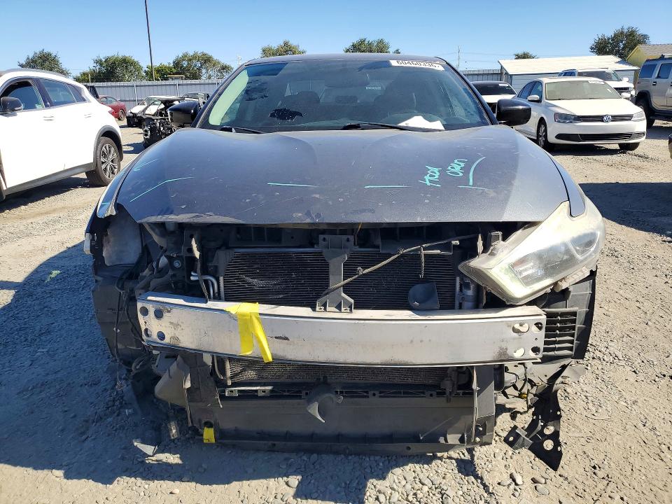 Photo 5 from auction – 2017 NISSAN MAXIMA with VIN 1N4AA6AP6HC432303