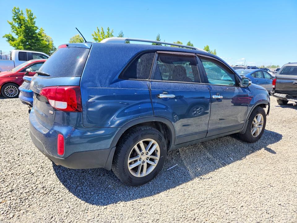 Photo 3 from auction – 2015 KIA SORENTO with VIN 5XYKTDA76FG580389