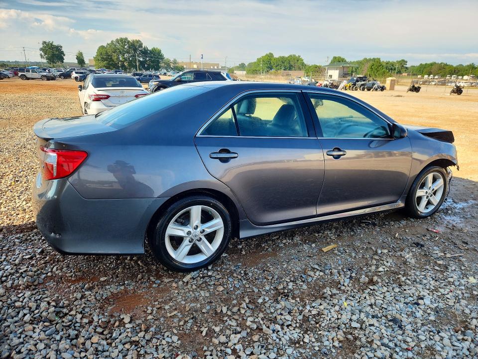 Photo 3 from auction – 2014 TOYOTA CAMRY with VIN 4T1BF1FK1EU764117
