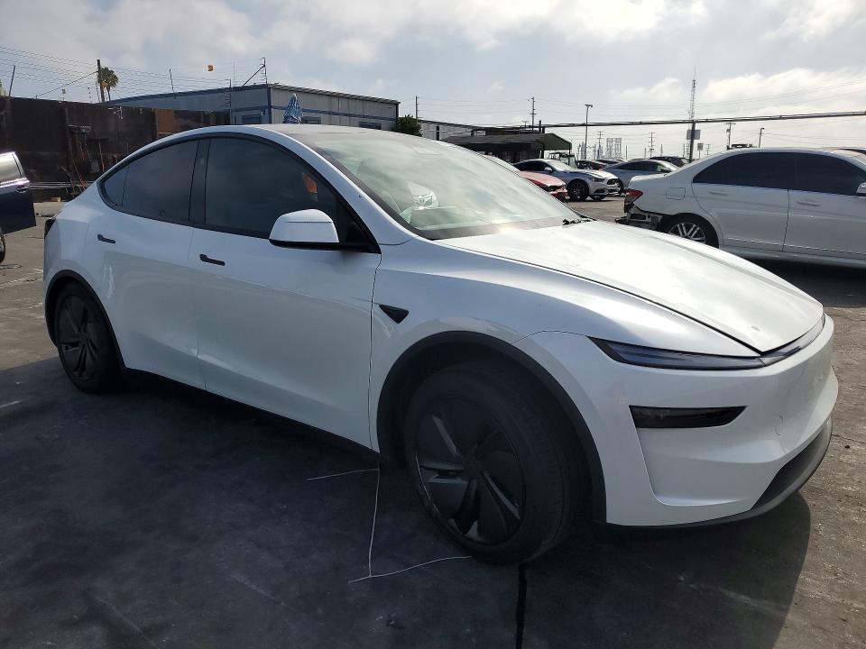 Photo 4 from auction – 2026 TESLA MODEL Y with VIN 7SAYGDEE2TF570844