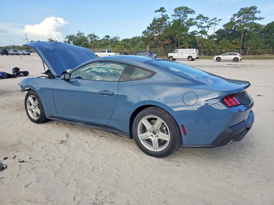Photo 2 from auction – 2026 FORD MUSTANG with VIN 1FA6P8TH4T5123500