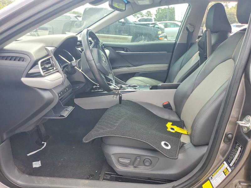 Photo 7 from auction – 2020 TOYOTA CAMRY with VIN 4T1FZ1AK8LU044200