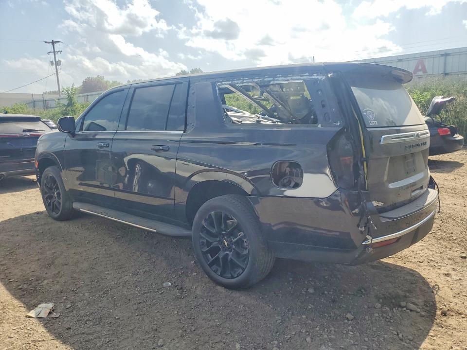 Photo 2 from auction – 2023 CHEVROLET SUBURBAN with VIN 1GNSKCKD2PR136518