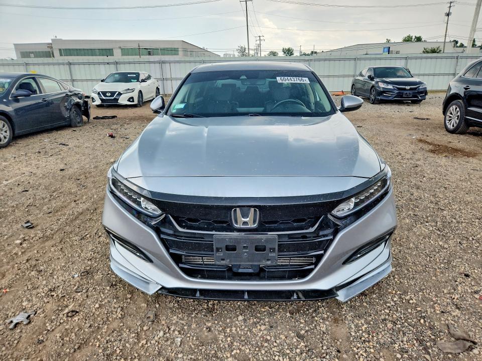 Photo 5 from auction – 2018 HONDA ACCORD with VIN 1HGCV2F67JA037792