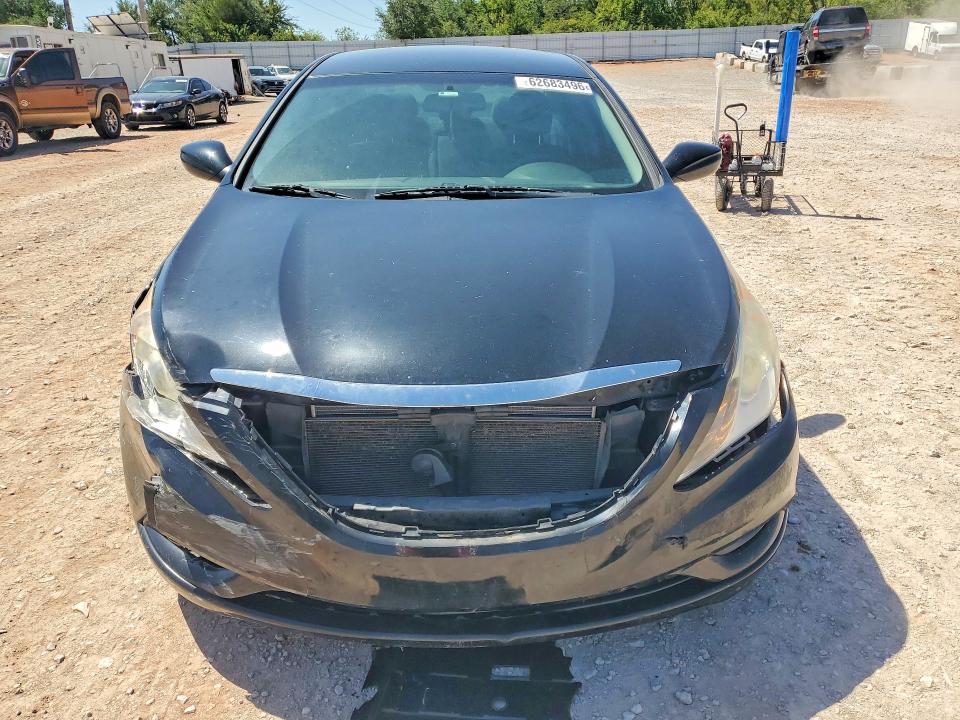 Photo 5 from auction – 2011 HYUNDAI SONATA with VIN 5NPEB4AC7DH803543