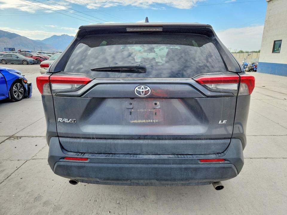 Photo 6 from auction – 2020 TOYOTA RAV4 with VIN 2T3H1RFV7LC082754