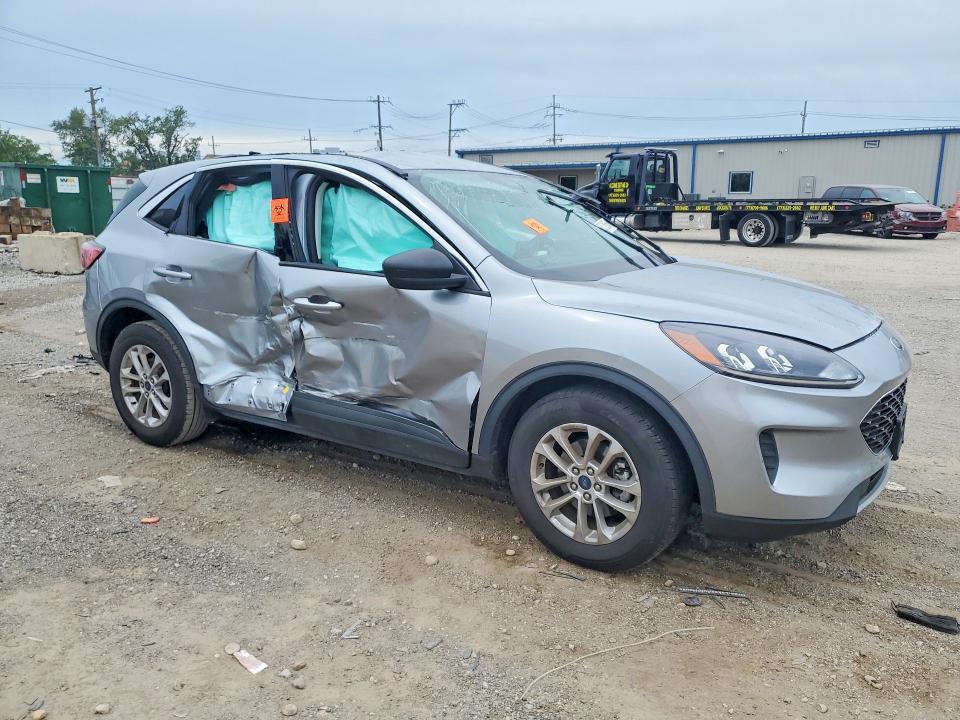 Photo 4 from auction – 2022 FORD ESCAPE with VIN 1FMCU0G64NUB96726