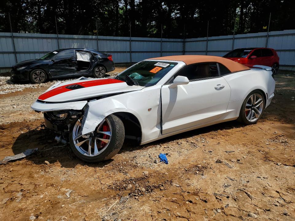 CHEVROLET CAMARO 2019 with VIN 1G1FH3D77K0153644 - Photo from auction