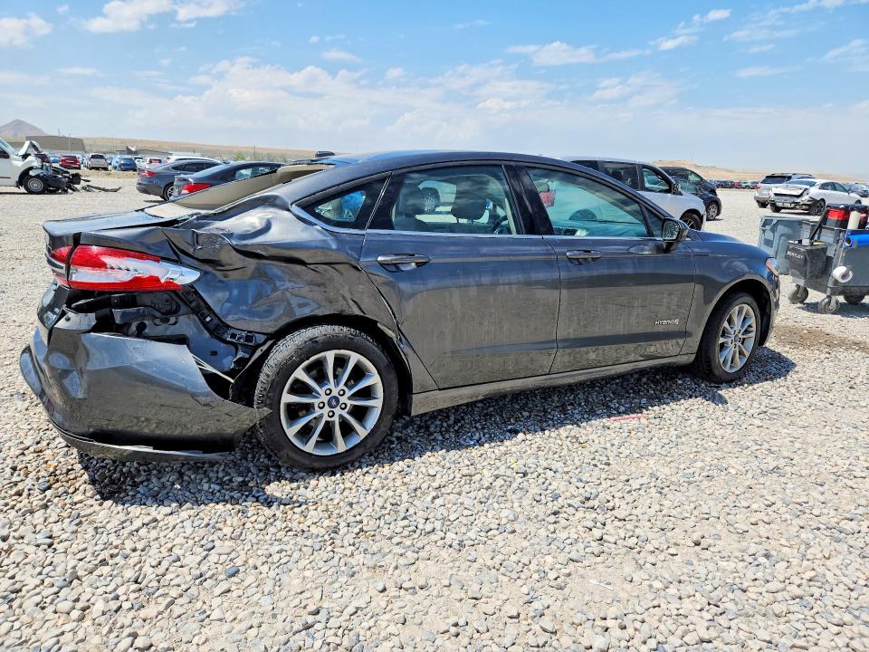 صورة رقم 3 من المزاد - 2017 FORD FUSION مع VIN 3FA6P0LU7HR266069