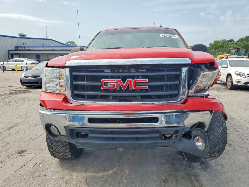 Zdjęcie 5 z aukcji – 2011 GMC SIERRA z VIN 3GTP2VE3XBG385221