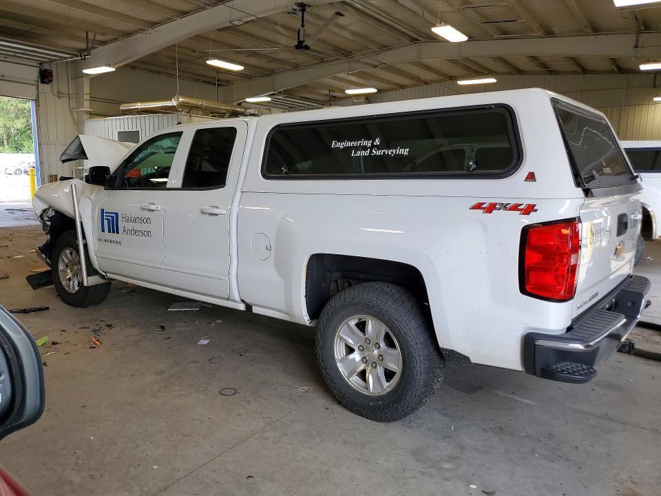 Photo 2 from auction – 2018 CHEVROLET SILVERADO with VIN 1GCVKREC6JZ115657