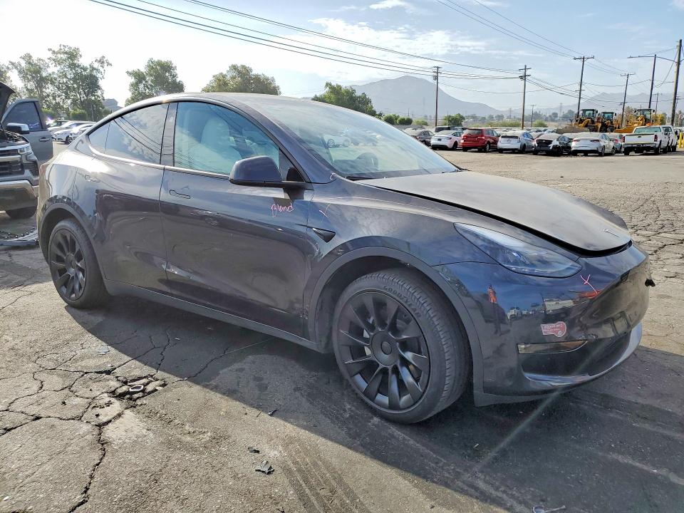 Photo 4 from auction – 2024 TESLA MODEL Y with VIN 7SAYGDEE0RF064244