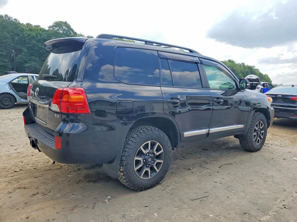Photo 3 from auction – 2013 TOYOTA LAND CRUISER with VIN JTMHY7AJ1D4015388