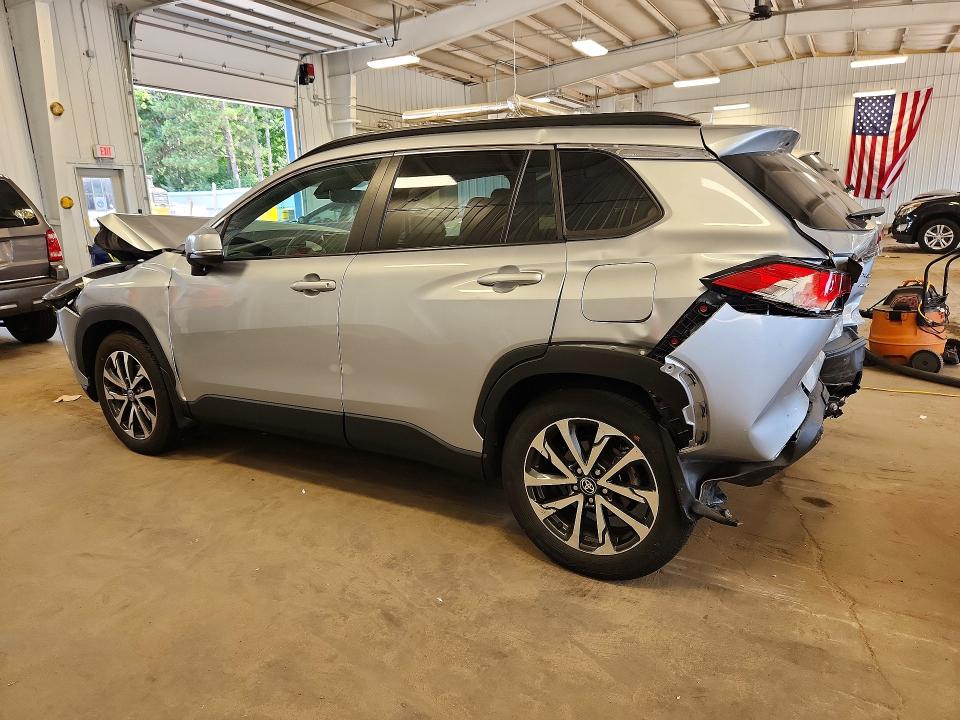 Photo 2 from auction – 2024 TOYOTA COROLLA CROSS with VIN 7MUDAABG0RV083041
